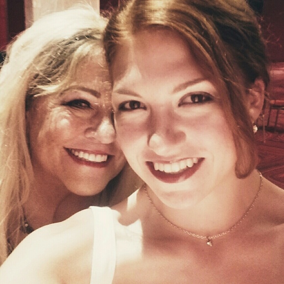 Meet your Posher, Deborah - Picture 1 of 1